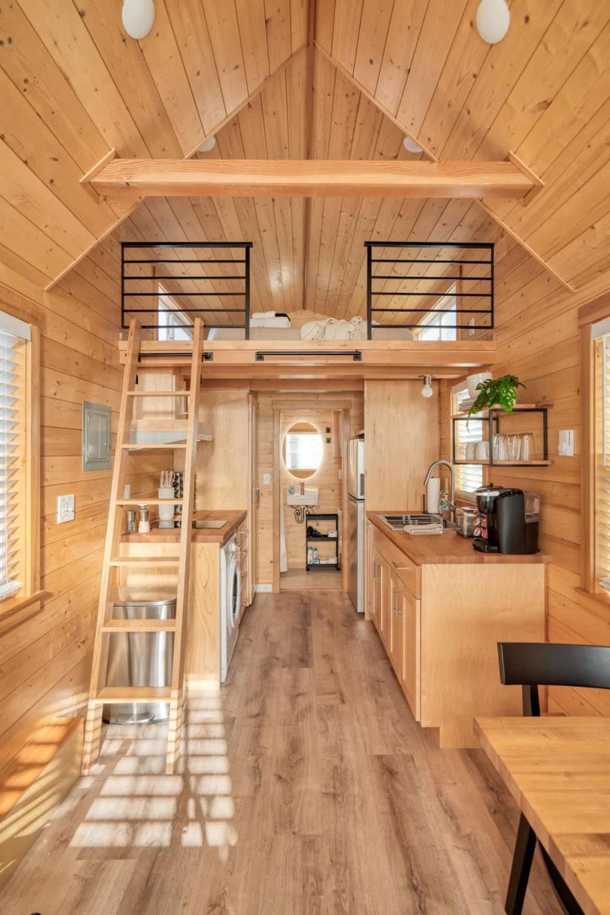 - Tiny Refuge - Quiet & Cozy *